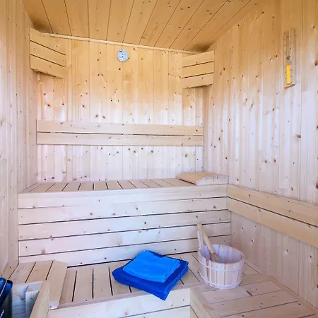 Villa Seeadler Hausboot Deine Auszeit auf dem Wasser Hausboot festliegend mit 360Grad Dachterrasse, 2 Badezimmer, 2 Hunde *