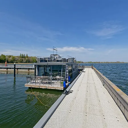 Villa Hausboot Seeadler Ihre Private Auszeit Am Wasser Mit Sauna, Hunde Willkommen *