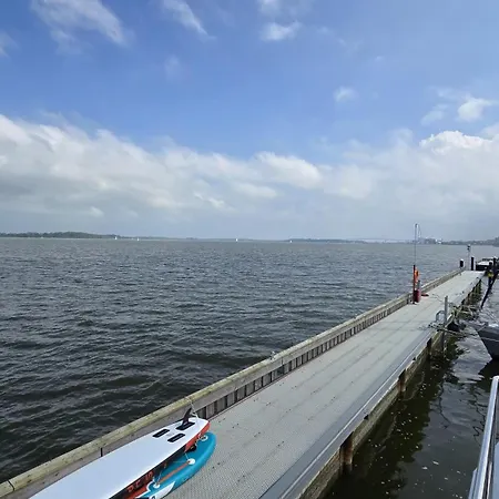Hausboot Seeadler Ihre Private Auszeit Am Wasser Mit Sauna, Hunde Willkommen 别墅 *